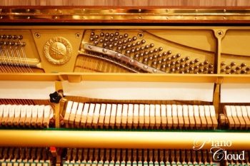 中古アップライトピアノ　WX102R