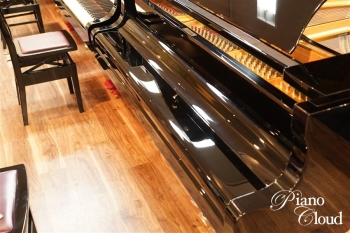中古グランドピアノ C3E