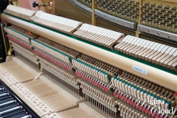 中古アップライトピアノ UX30Bl