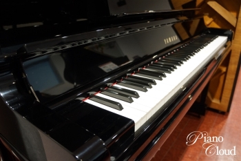 中古アップライトピアノ UX30Bl