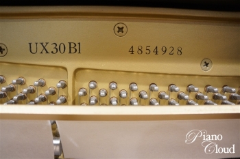 中古アップライトピアノ UX30Bl