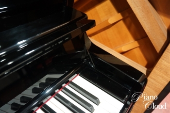 中古アップライトピアノ UX30Bl