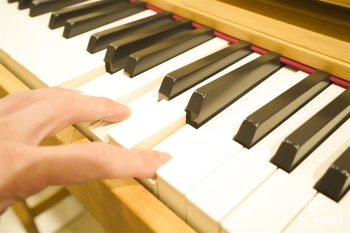 電子ピアノ Roland x カリモク  KIYOLA  きよら KF-10