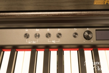 電子ピアノ RP701