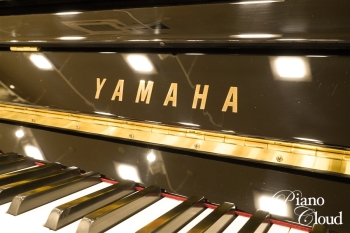 アップライトピアノ b113