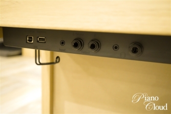 電子ピアノ LX705