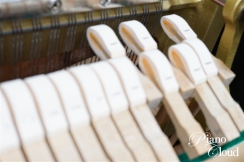 中古アップライトピアノ U30A