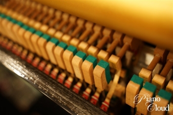 中古アップライトピアノ　UX