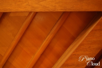 中古アップライトピアノ　UX