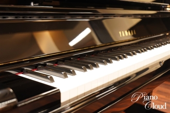 中古アップライトピアノ UX30Bl