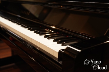 中古アップライトピアノ UX30Bl