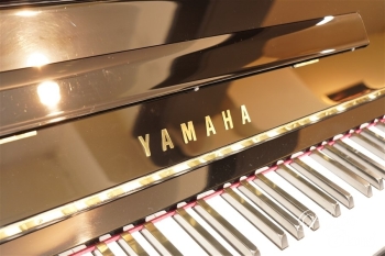 中古アップライトピアノ U30A