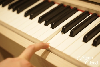 電子ピアノ CLP-635WA