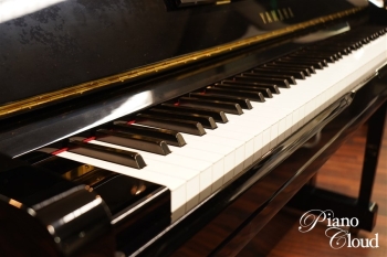 中古アップライトピアノ YU1