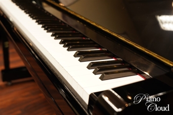 中古アップライトピアノ YU1