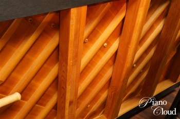 中古アップライトピアノ YU1