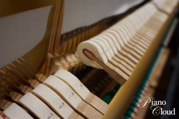 中古アップライトピアノ UX-1