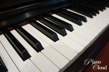 電子ピアノ　YDP165