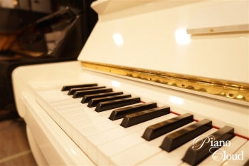 中古ピアノ　MX200MR