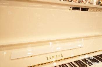 中古ピアノ　MX200MR