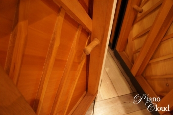 中古ピアノ　MX200MR