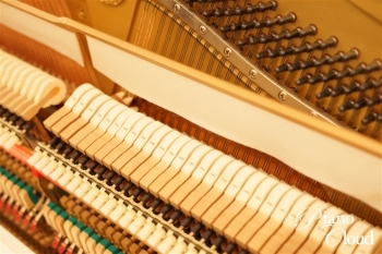 中古ピアノ　MX200MR