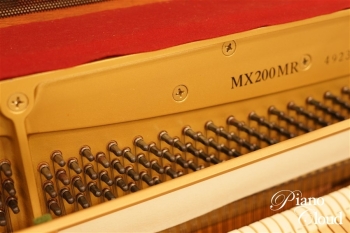 中古ピアノ　MX200MR