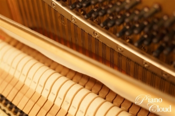 中古ピアノ　MX200MR