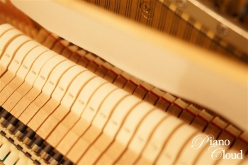 中古ピアノ　MX200MR