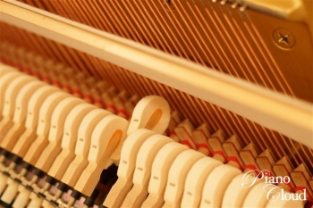 中古ピアノ　MX200MR