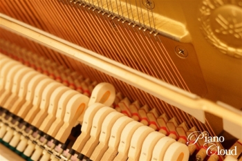 中古ピアノ　MX200MR