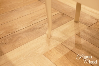 中古ピアノ　MX200MR