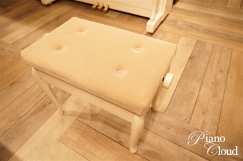 中古ピアノ　MX200MR