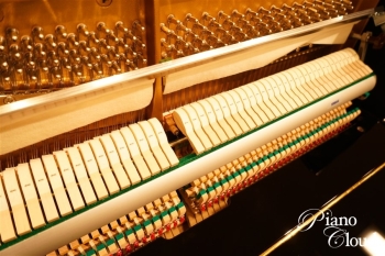 中古ピアノ　b113