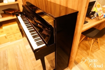 中古ピアノ　b113