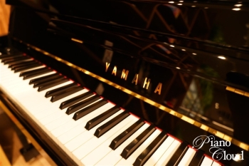 中古ピアノ　b113