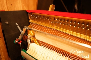 中古ピアノ　b113