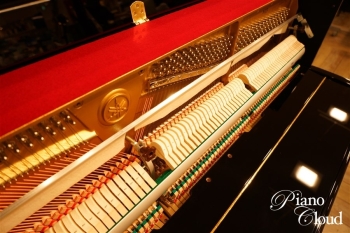 中古ピアノ　b113