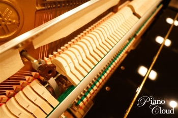 中古ピアノ　b113