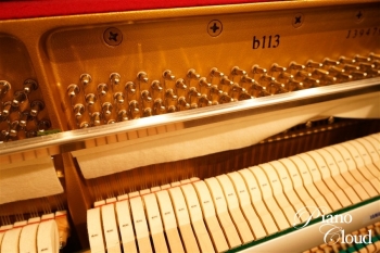 中古ピアノ　b113