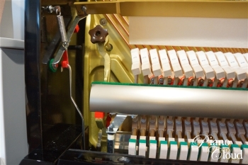 アップライトピアノ YU11