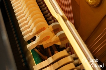 中古アップライトピアノ　U1A