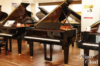 グランドピアノ C3X