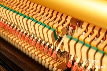 中古アップライトピアノ UX-1