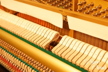 中古アップライトピアノ UX-1