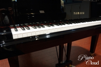 中古グランドピアノ A1R