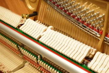 アップライトピアノ A123WNC