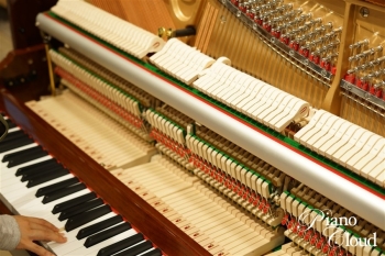 アップライトピアノ A123WNC