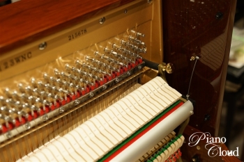 アップライトピアノ A123WNC