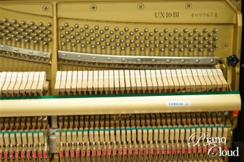 中古アップライトピアノ　UX10BL